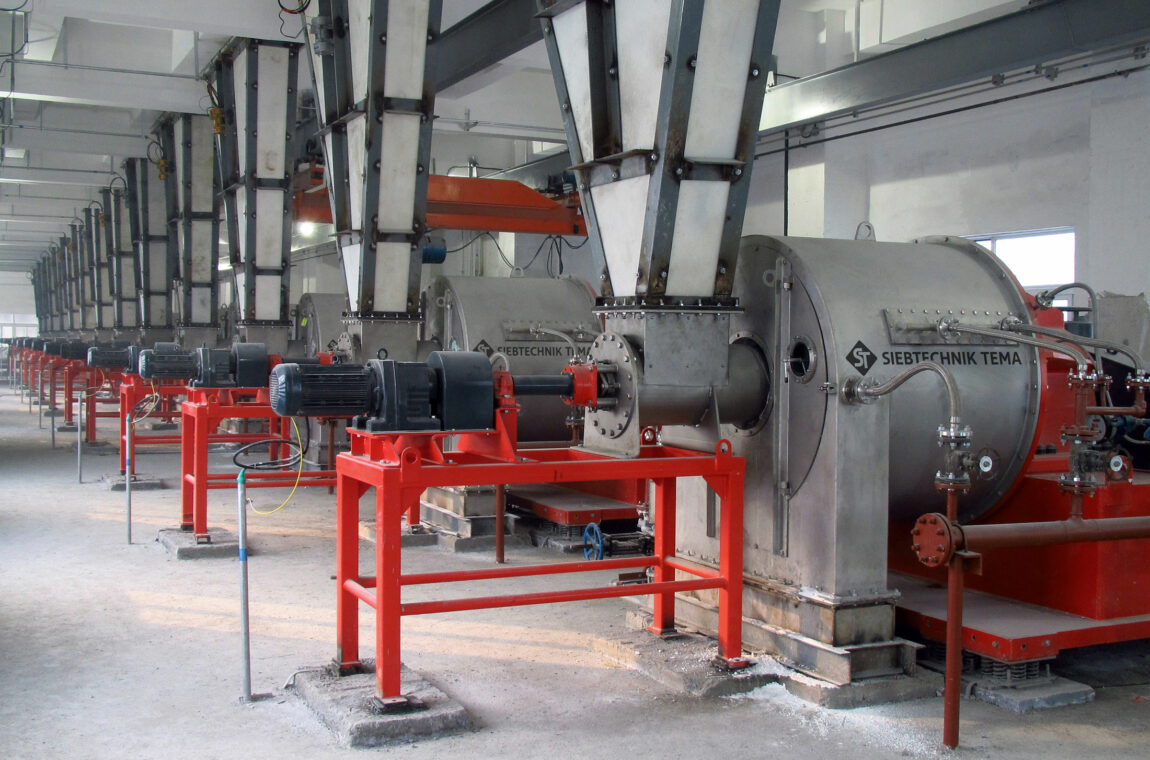 SHS pusher centrifuge for sodium carbonate