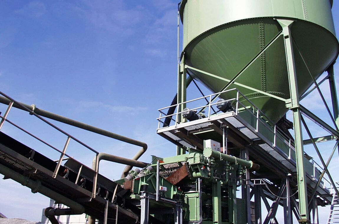 Setting machine in a plant