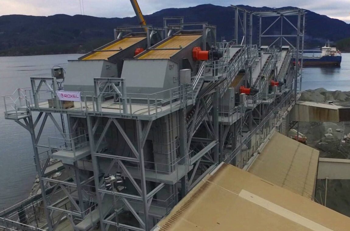 Elliptical vibrating screen - Installation in Norway