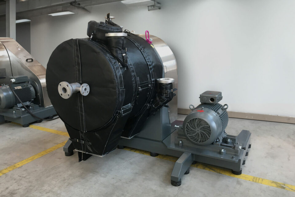 SIEBTECHNIK TEMA SHORTBOWL decanter with insulation for the production of pharmaceutical-grade glycerine