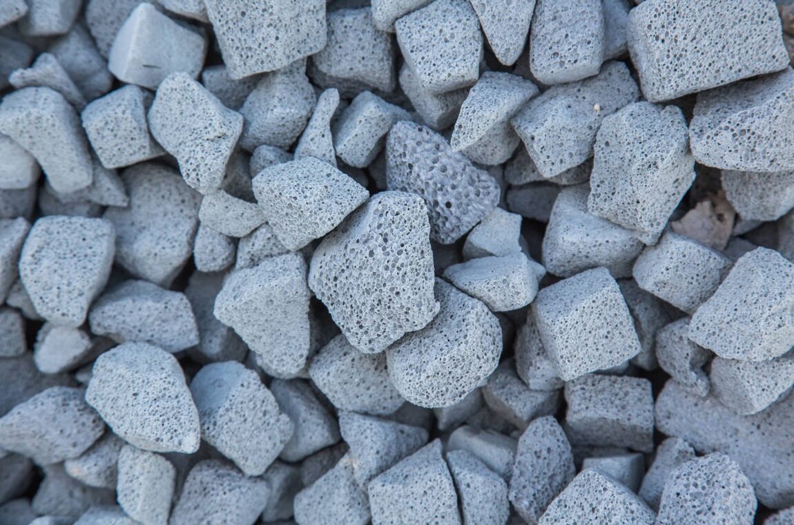 Modern horticulture, civil engineering and building construction: environmentally friendly insulation with cellular glass