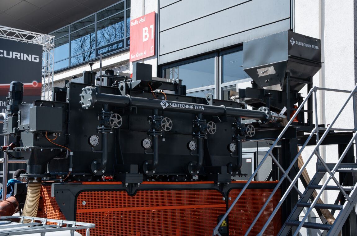 SIEBTECHNIK TEMA at bauma 2025 - Our semi-mobile pulsator jig, outdoor area